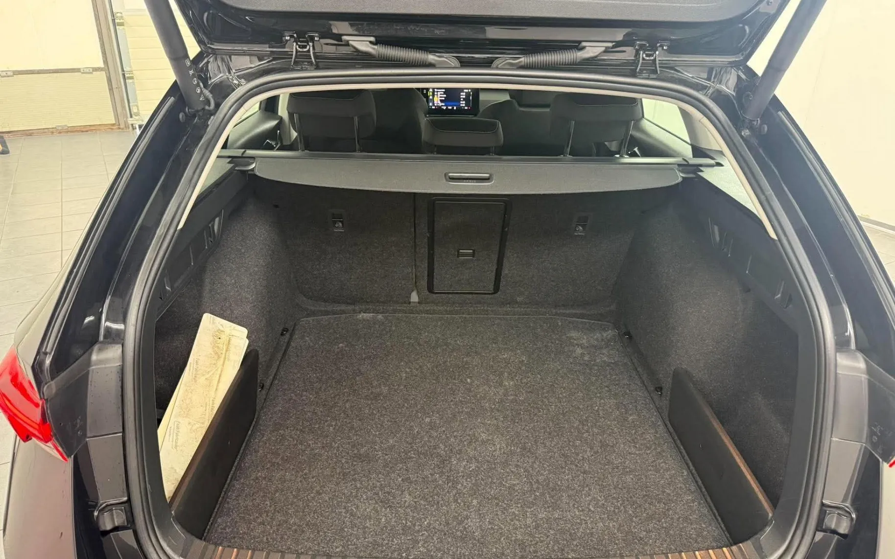 Zunanja slika - Škoda Octavia - Combi 2.0 TDI. DSG.2024 SAMO 89.000 KM - 11
