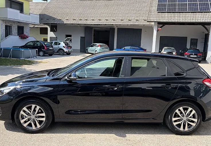 Zunanja slika - Hyundai i30 - 1.0 T-GDI 120 Style - 49.000 KM - 4