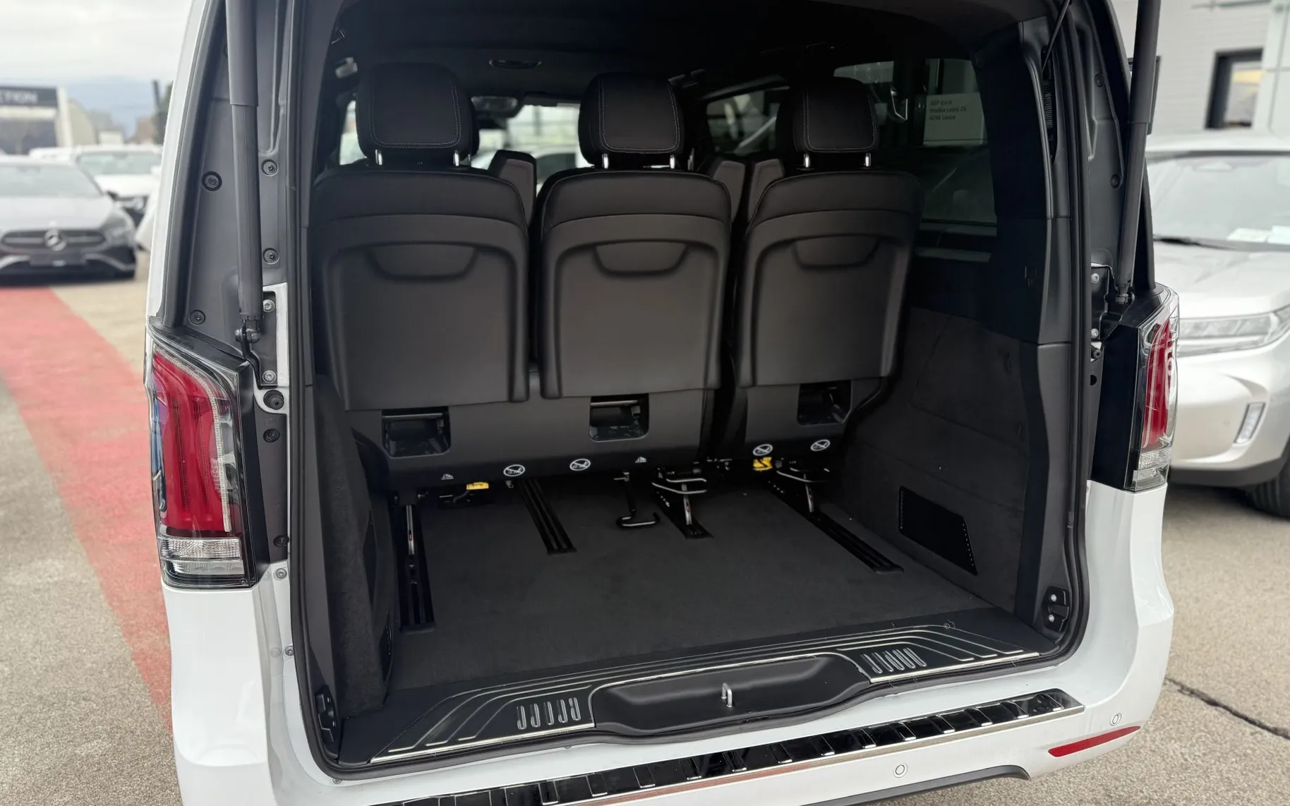 Zunanja slika - Mercedes-Benz V-Razred - V 300 d AVANTGARDE dolgi - 9