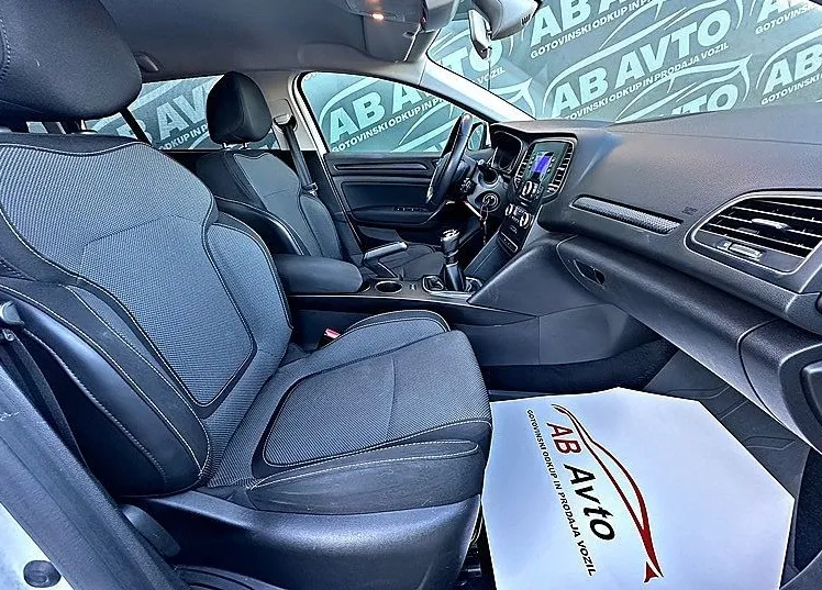 Zunanja slika - Renault Mégane - Megane Blue dCi 115 FAP INTENS+SERVISIRAN+ALU+LEASING - 10