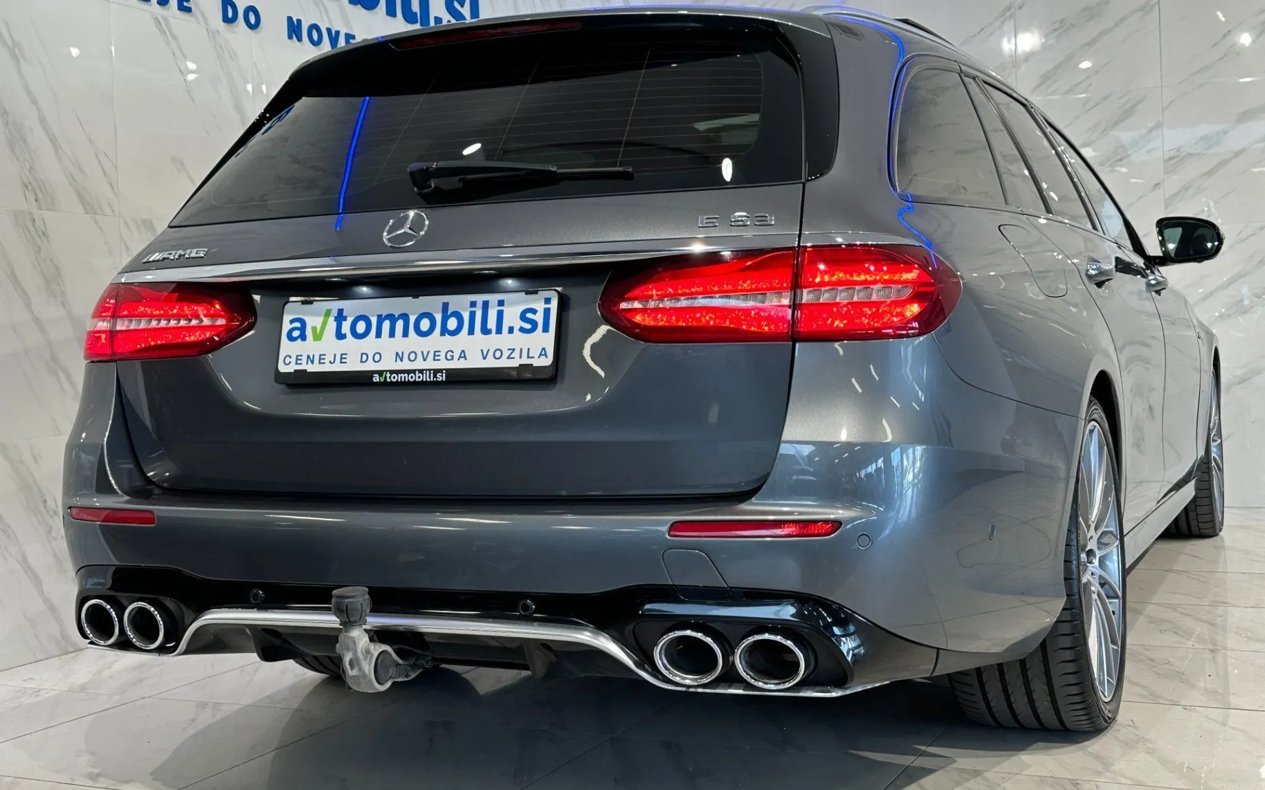 Notranja slika - Mercedes-Benz E-Razred - AMG 53 4MATIC+ T |Pano|Zračno|HUD|ACC|Kljuka|Hlaj. - 7