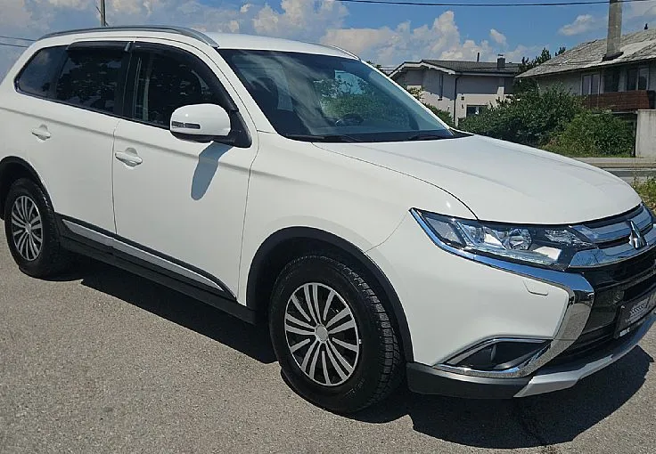 Zunanja slika - Mitsubishi Outlander - 4WD 2.2 DI-D 150ks °AUT.+F-1° °XENON° - 3