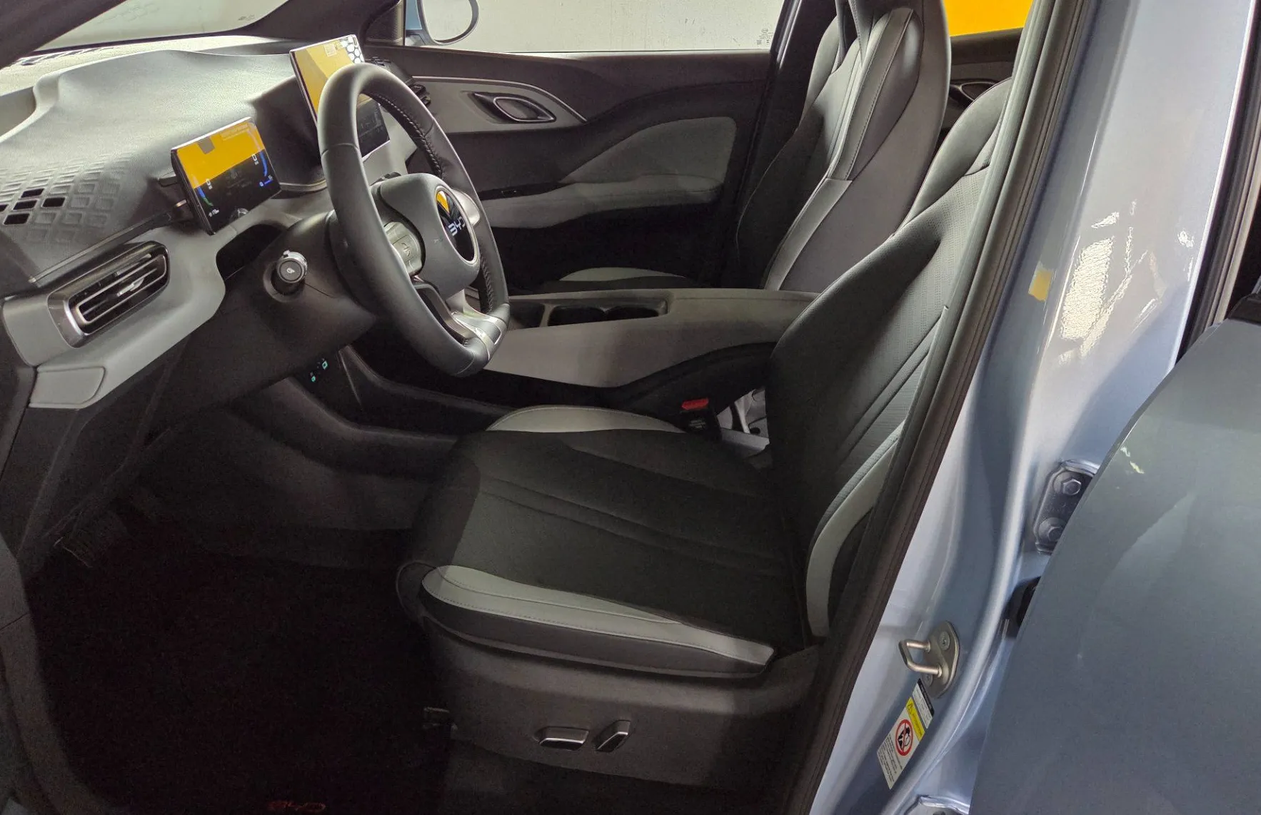 Zunanja slika - BYD DOLPHIN SURF - BOOST 43.2 kWh 65 kW - 7