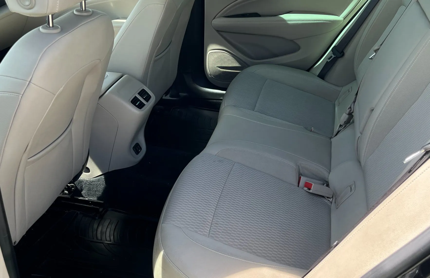 Zunanja slika - Opel Insignia - Sports Tourer 2.0 CDTi Edition - 6