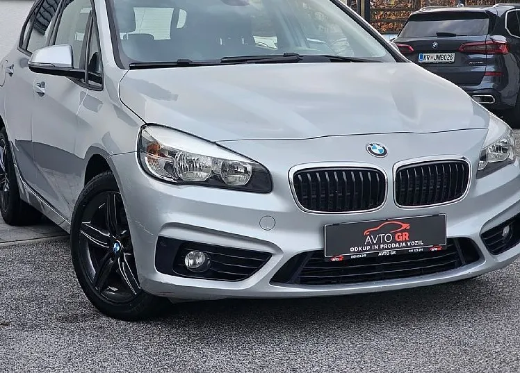 Zunanja slika - BMW Serija 2 - Active Tourer: 220d Sport Line- Le 165.000km- AUT.-ŠPORT - 6