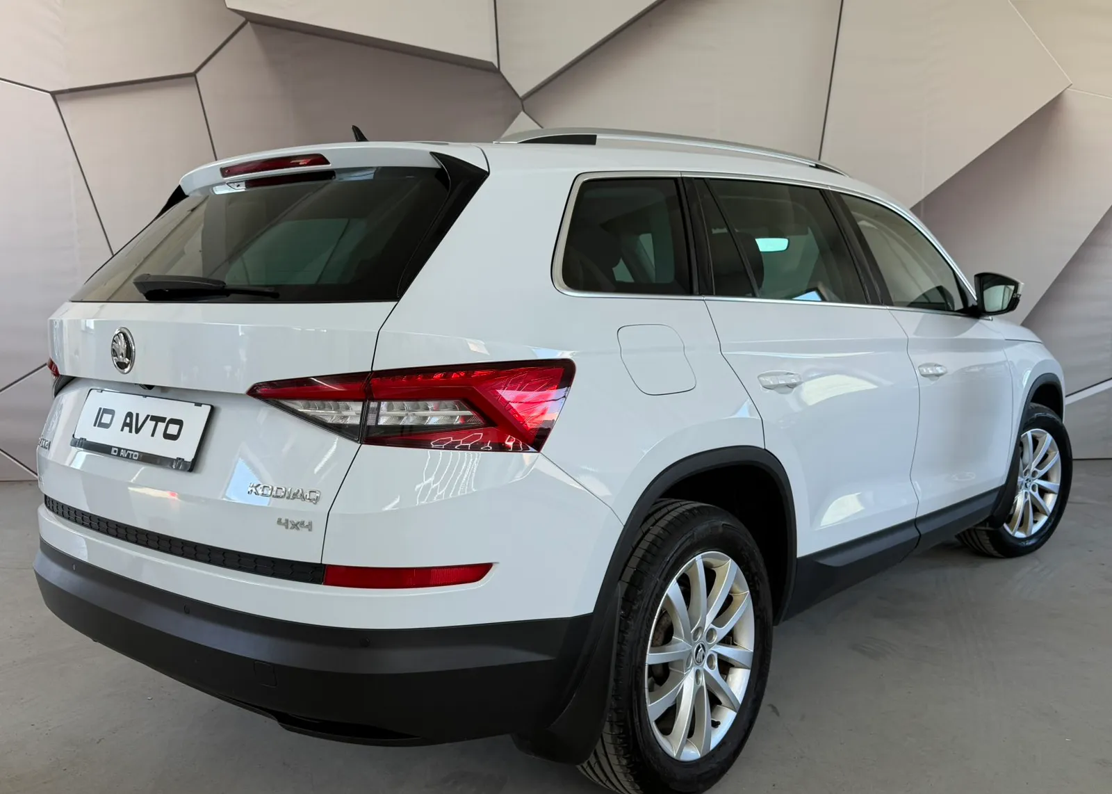 Zunanja slika - Škoda Kodiaq - 4x4 2,0 TDI L&K - 4