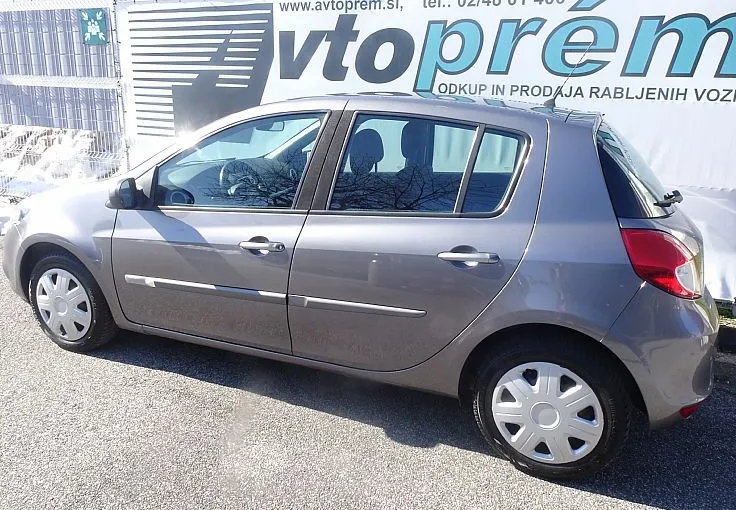 Zunanja slika - Renault Clio - 1.2 16V 1. LASTNIK SLO POREKLO FINANCIRANJE - 3
