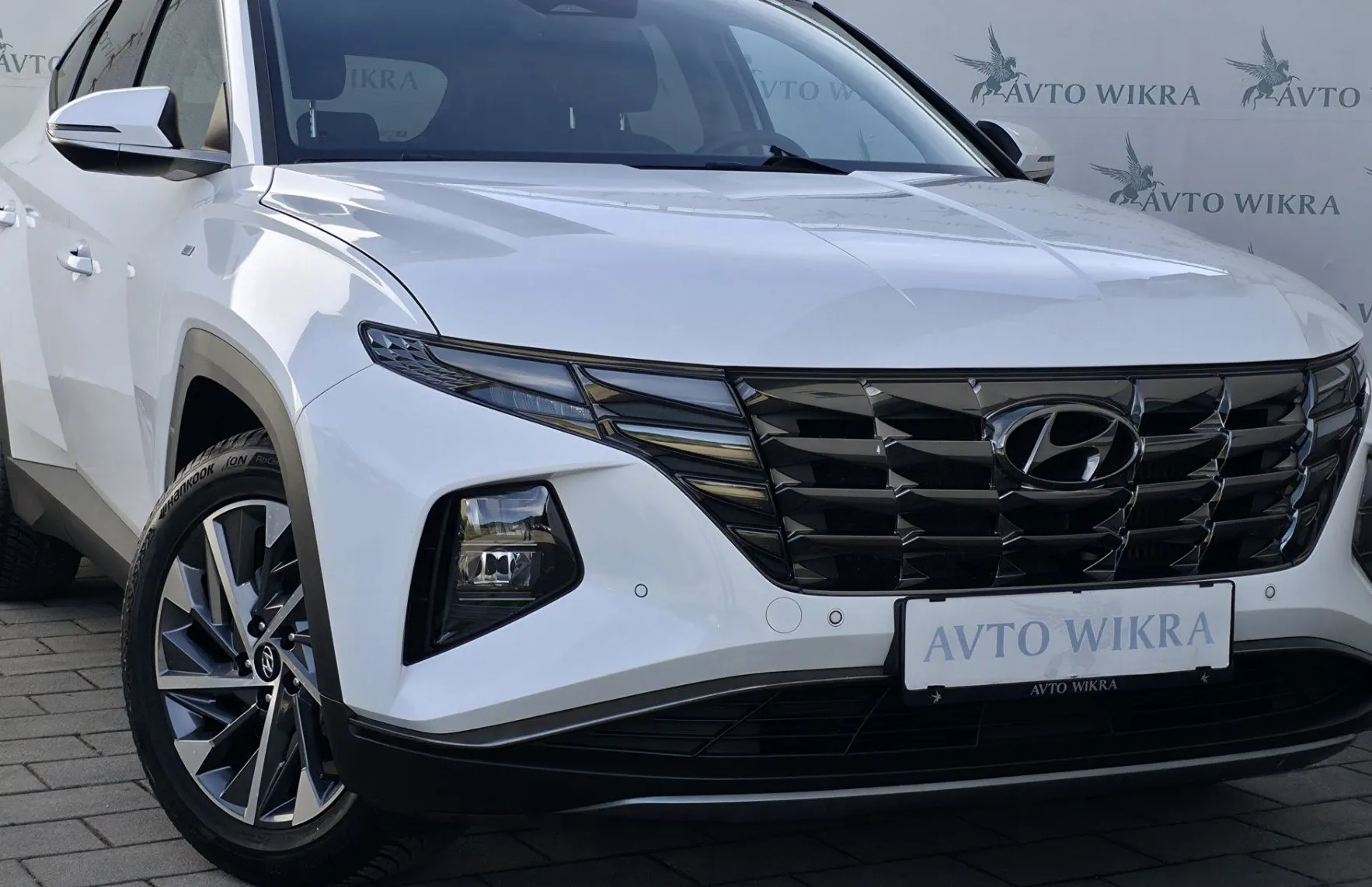 Zunanja slika - Hyundai Tucson - 1.6CRDI DCT Premium BI-LED•BLIS•GRETJE•KEYLES•18C• - 1