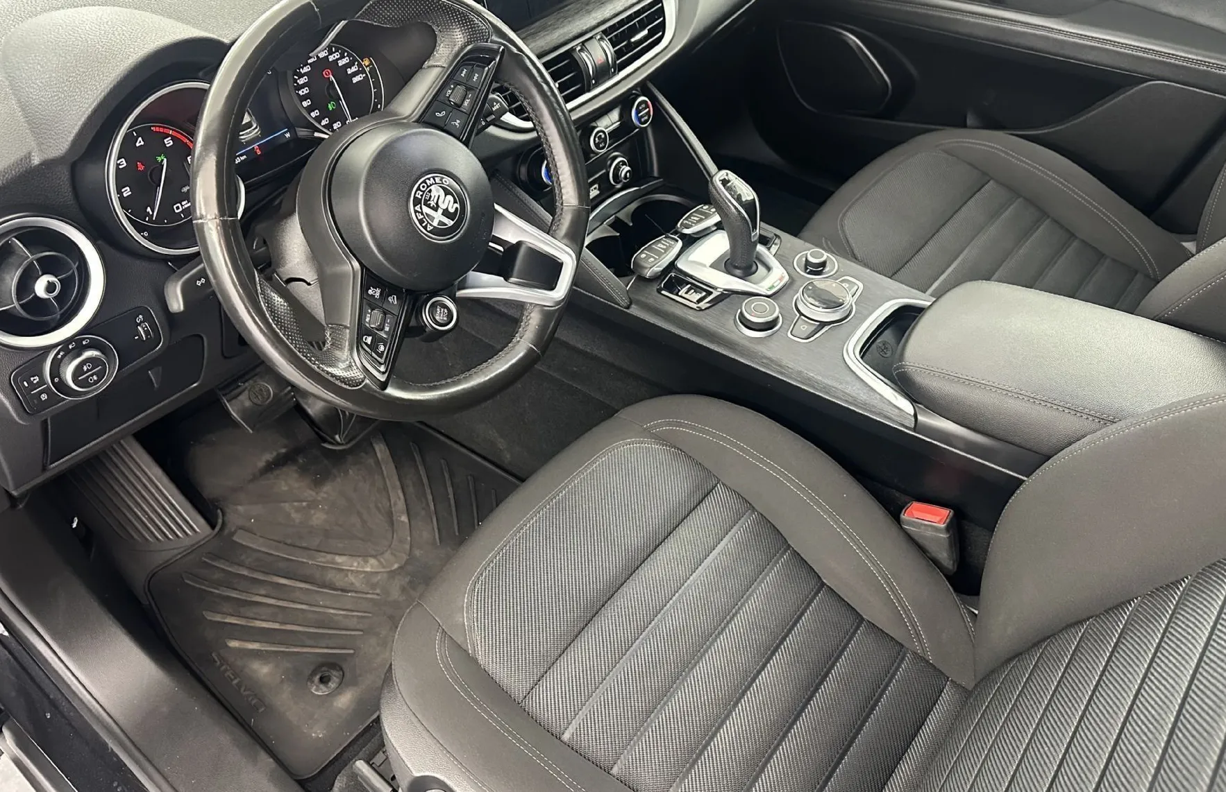 Zunanja slika - Alfa Romeo Stelvio - 2.2 TURBO DIESEL 190CV AT8 Q4.ACC.KAMERA.LED.NAVI - 12