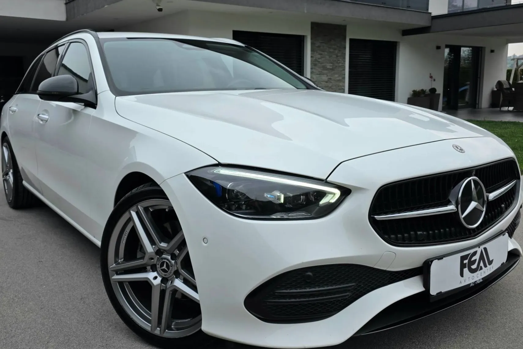 Zunanja slika - Mercedes-Benz C-Razred - C 200 D-AVT-SPORT-FULL LED-360 KAMERA-VIRTUAL-ACC- - 2