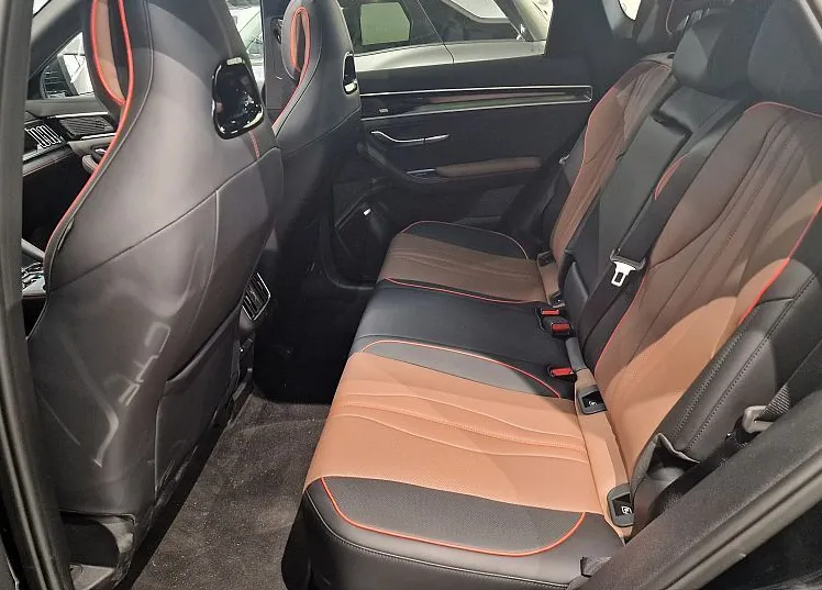 Zunanja slika - BYD SEAL U - DM-i DESIGN AWD PHEV 238kW  skupni doseg 870 km - 8