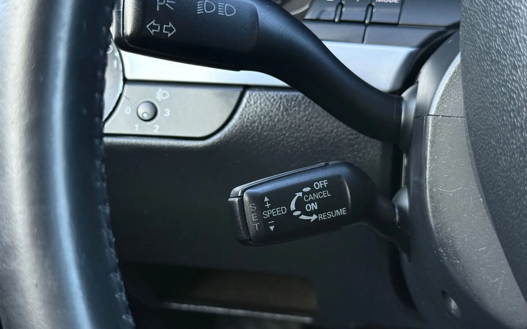 Notranja slika - Audi A4 - 1.9 TDI-LIMUZINA-2X S LINE-ODLIČEN- - 11