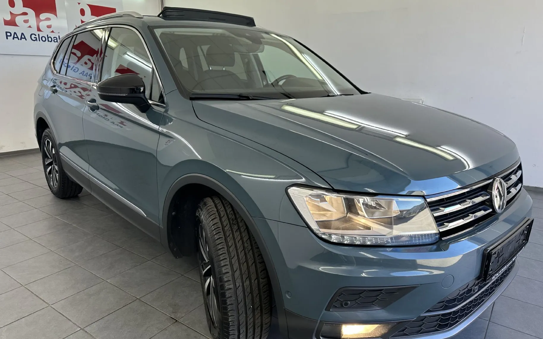 Zunanja slika - Volkswagen Tiguan - 2.0 TDI SCR DSG7 IQ.Drive.PANORAMA.NAVI.KAMERA.ACC - 2