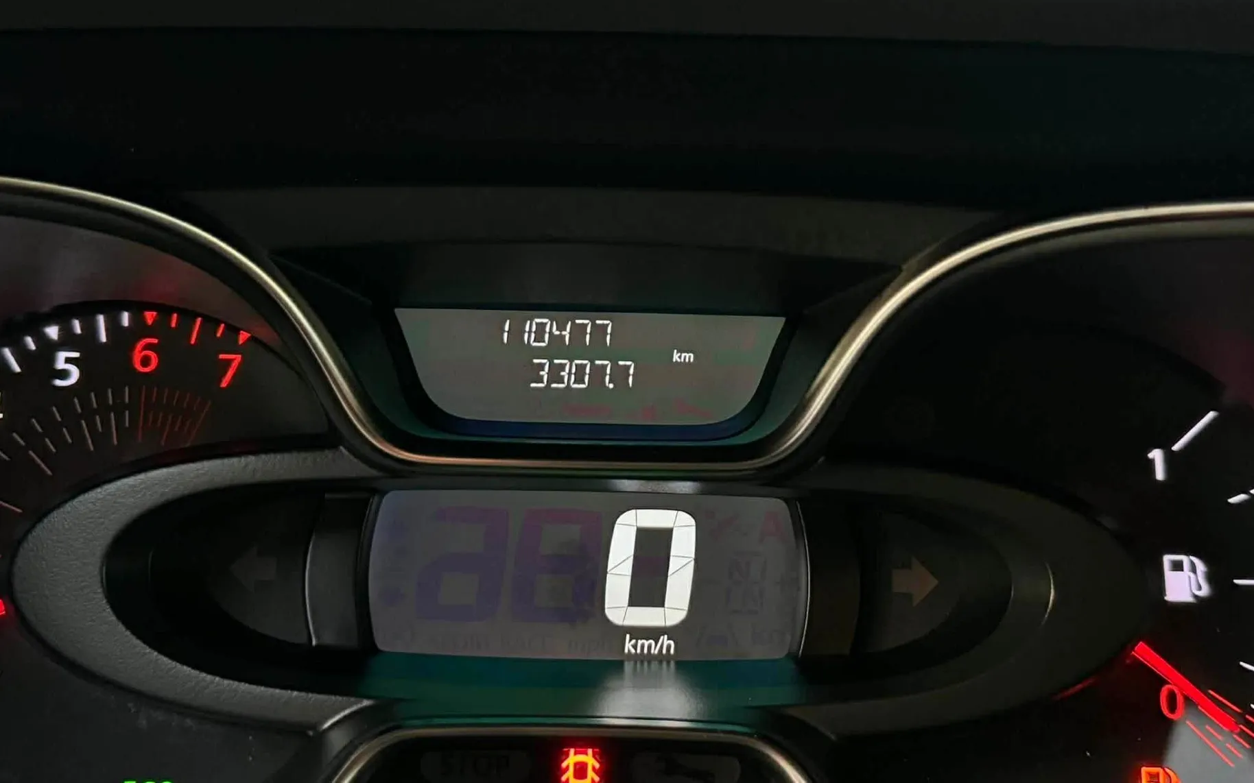 Zunanja slika - Renault Captur - TCe 90-LED-NAVI-110.000km-LIZING ZA TUJCE-KEYLES-. - 14
