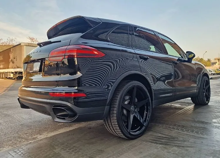 Zunanja slika - Porsche Cayenne - 3.0 TD Platinum Edition 22col - 1