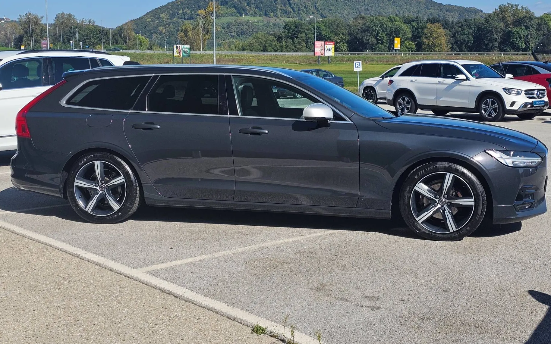 Zunanja slika - Volvo V90 - D4 A R-Design ACC FULL LED VL.KLJUKA VIRTUAL 18C.. - 5