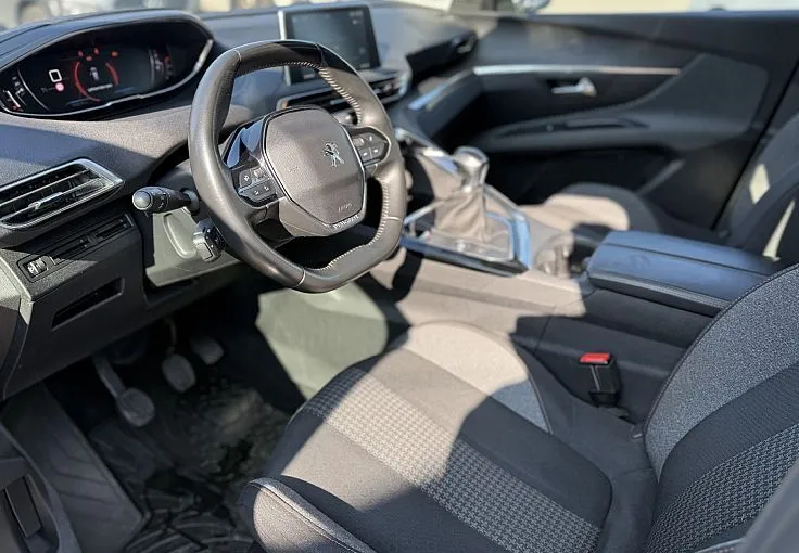 Zunanja slika - Peugeot 3008 - 1.5 BlueHDi 130 Allure - FULL LED - KAMERA - 2XPDC - 7