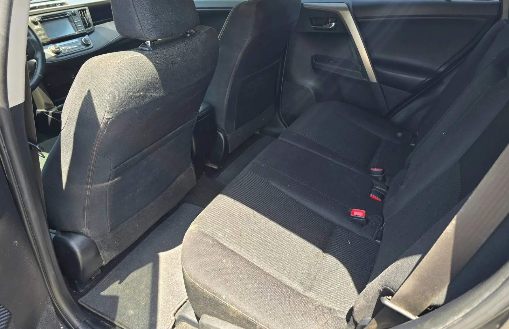 Zunanja slika - Toyota RAV4 - 2.0 D-4D 4x4 Elegant - 11