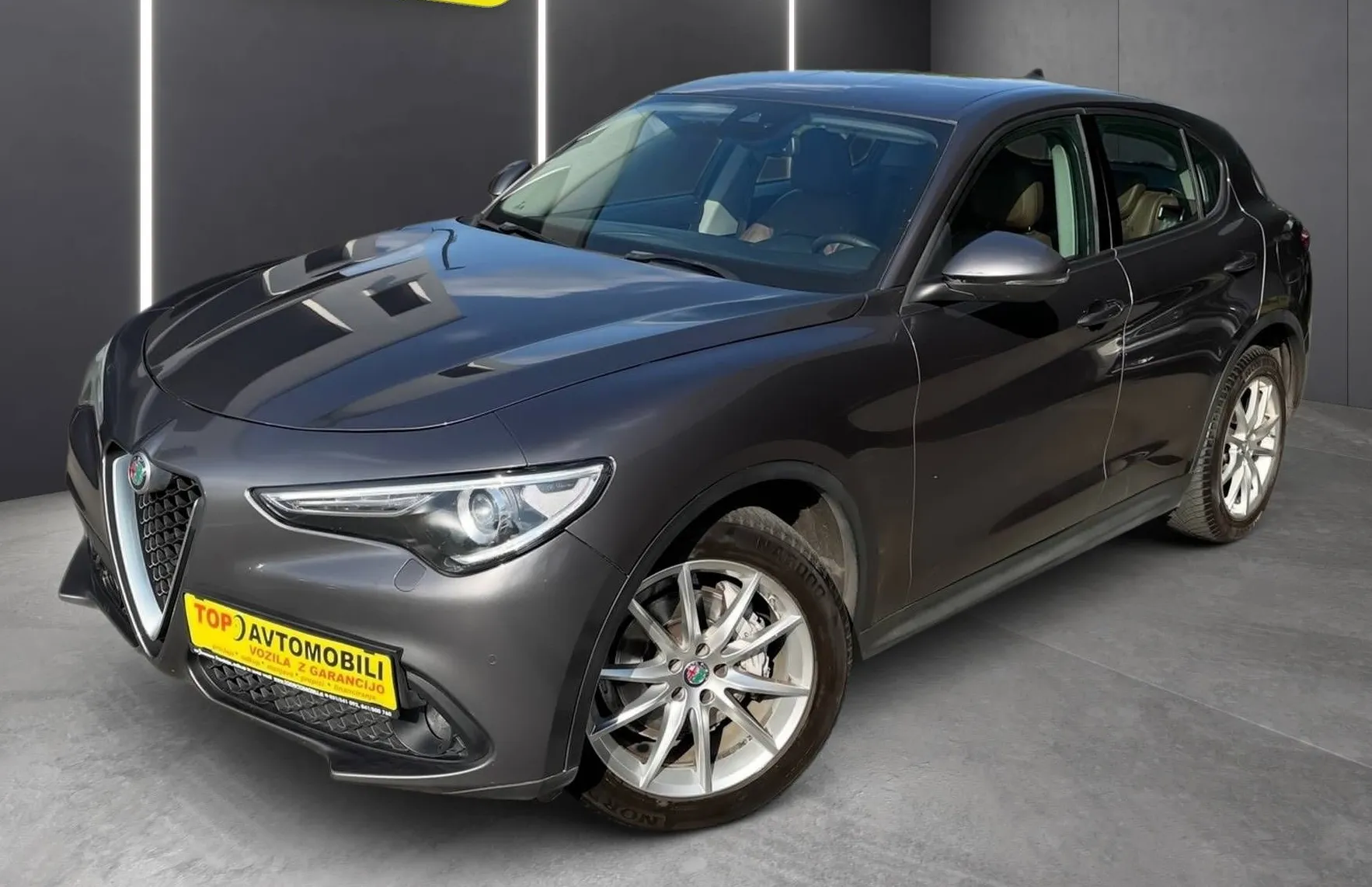 Zunanja slika - Alfa Romeo Stelvio - 2.2 Diesel LED NAVI TEMPOMAT KAMERA PDC USNJE TOP - 2