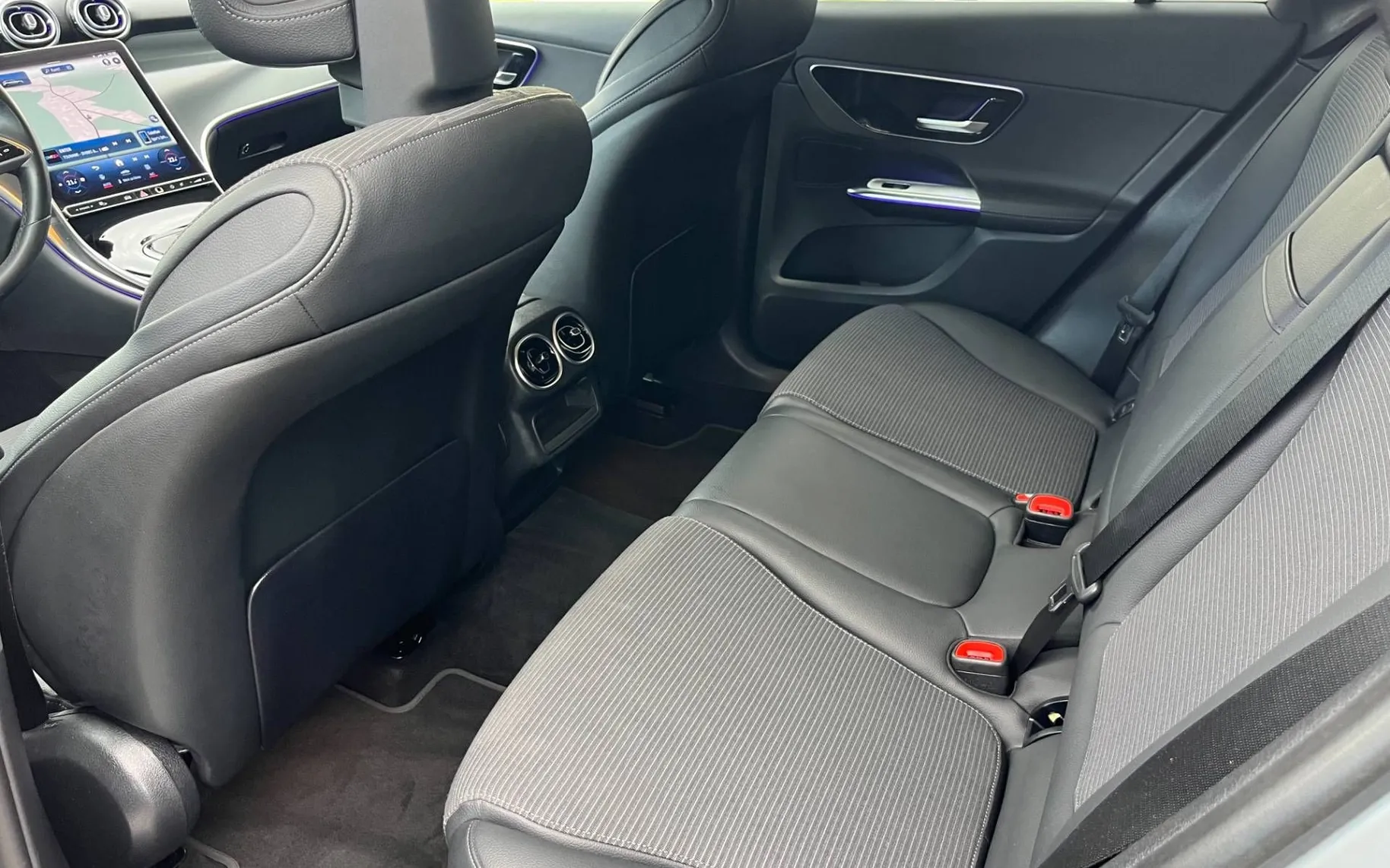 Notranja slika - Mercedes-Benz GLC-Razred - GLC 220d 4MATIC Avt.1 LASTNIK-KAM-LED-ODLIČEN - 11
