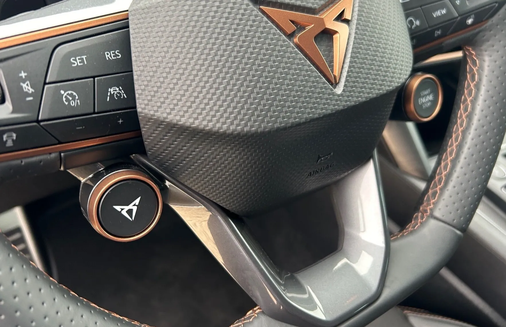 Zunanja slika - Cupra Formentor - 2.0 TSI 228KW DSG VZ 4DRIVE Beats - Kamera... - 10