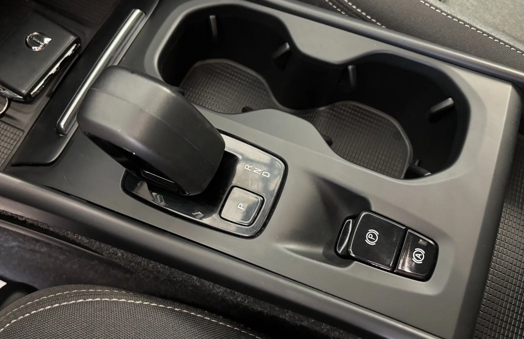 Zunanja slika - Volvo XC40 - T5 Recharge Twin Engine Core Avt. - 12