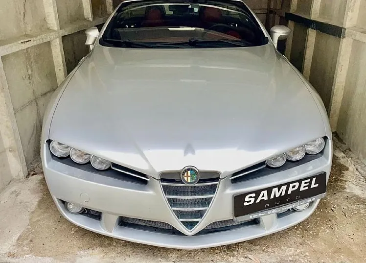 Zunanja slika - Alfa Romeo Spider - 2.2 JTS 16v Exclusive - 1