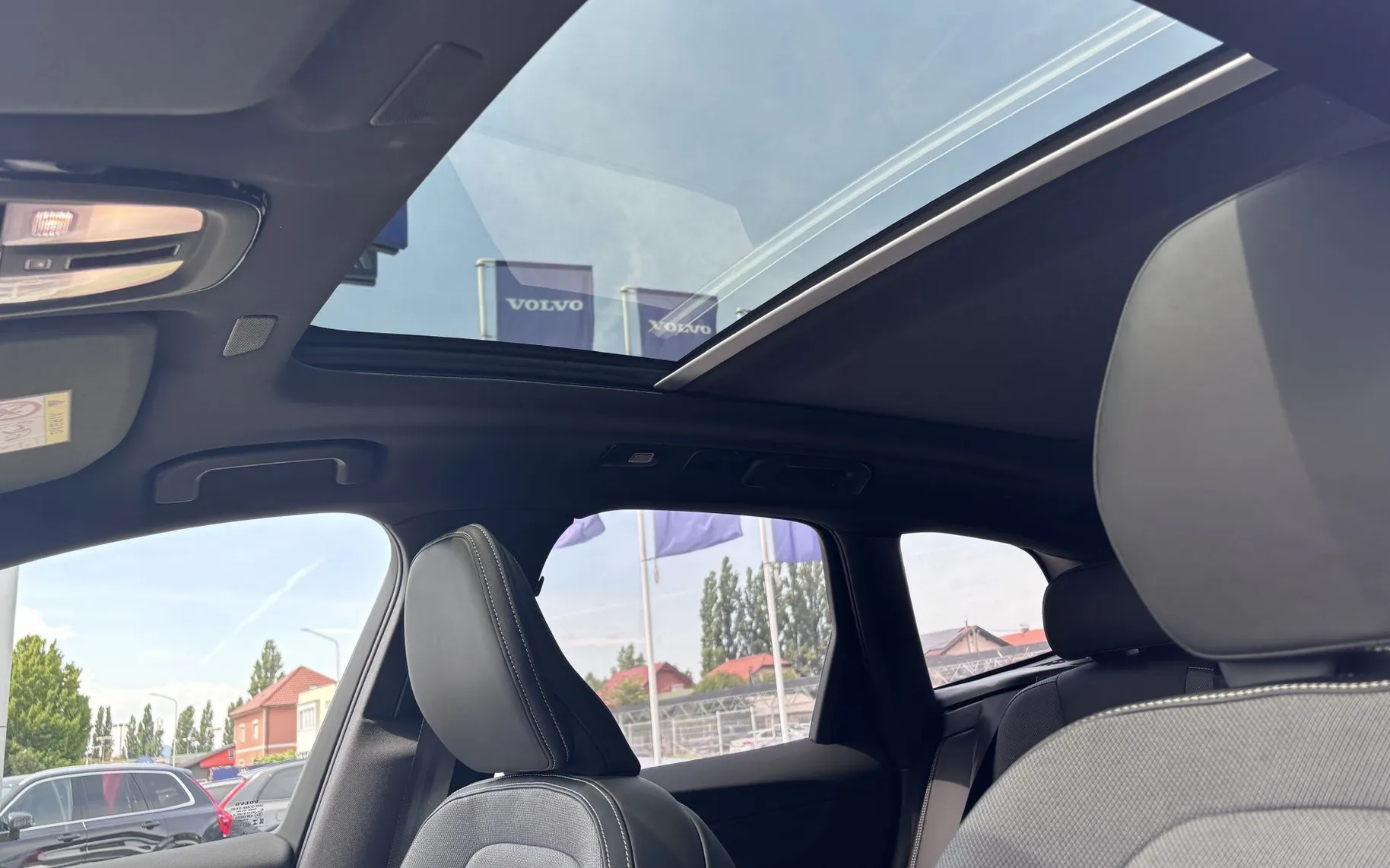 Zunanja slika - Volvo XC60 - T8 TwE Ultra Black Edition - 13
