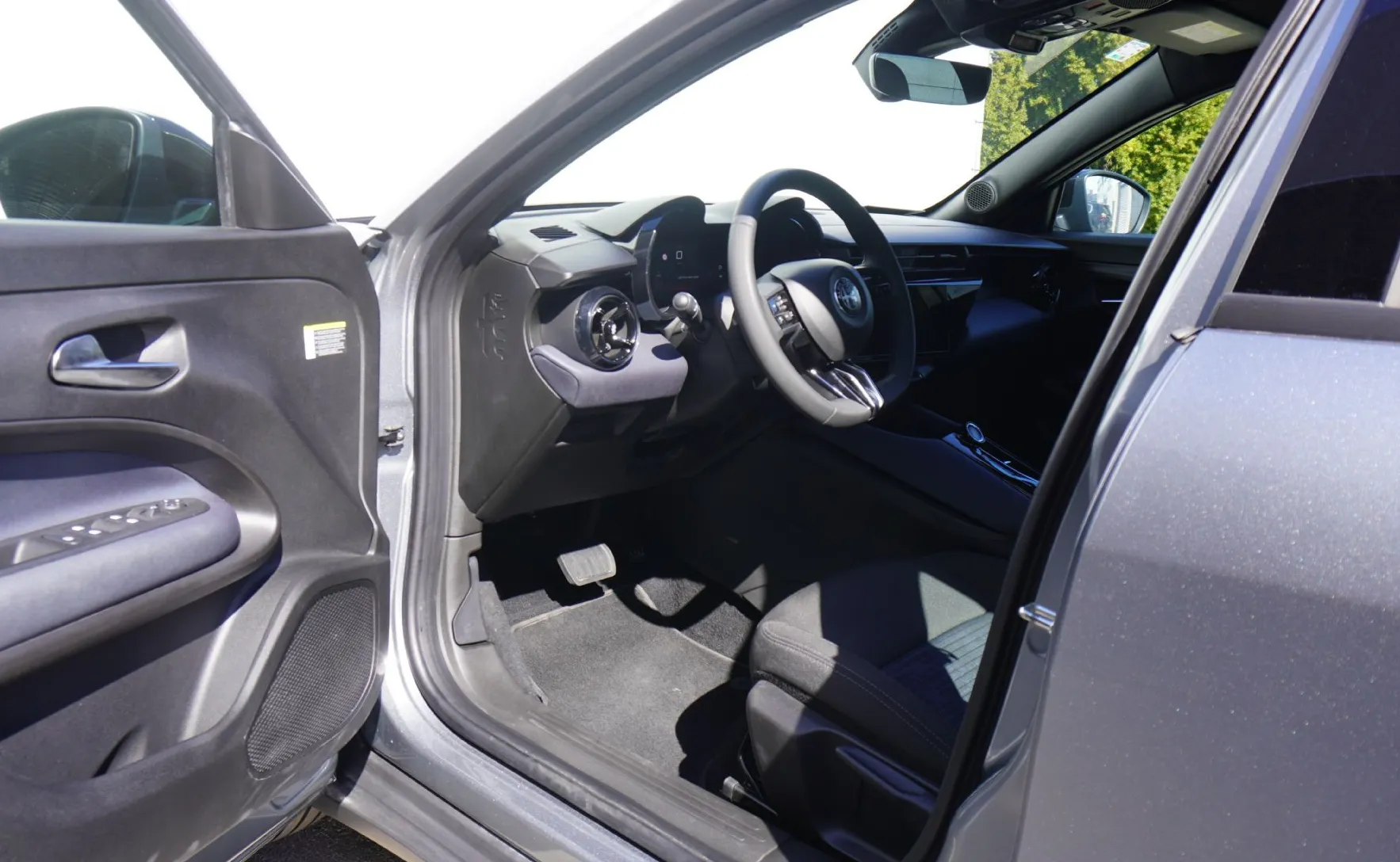 Zunanja slika - Alfa Romeo Junior - Ibrida 1.2 Core Avt. - 6