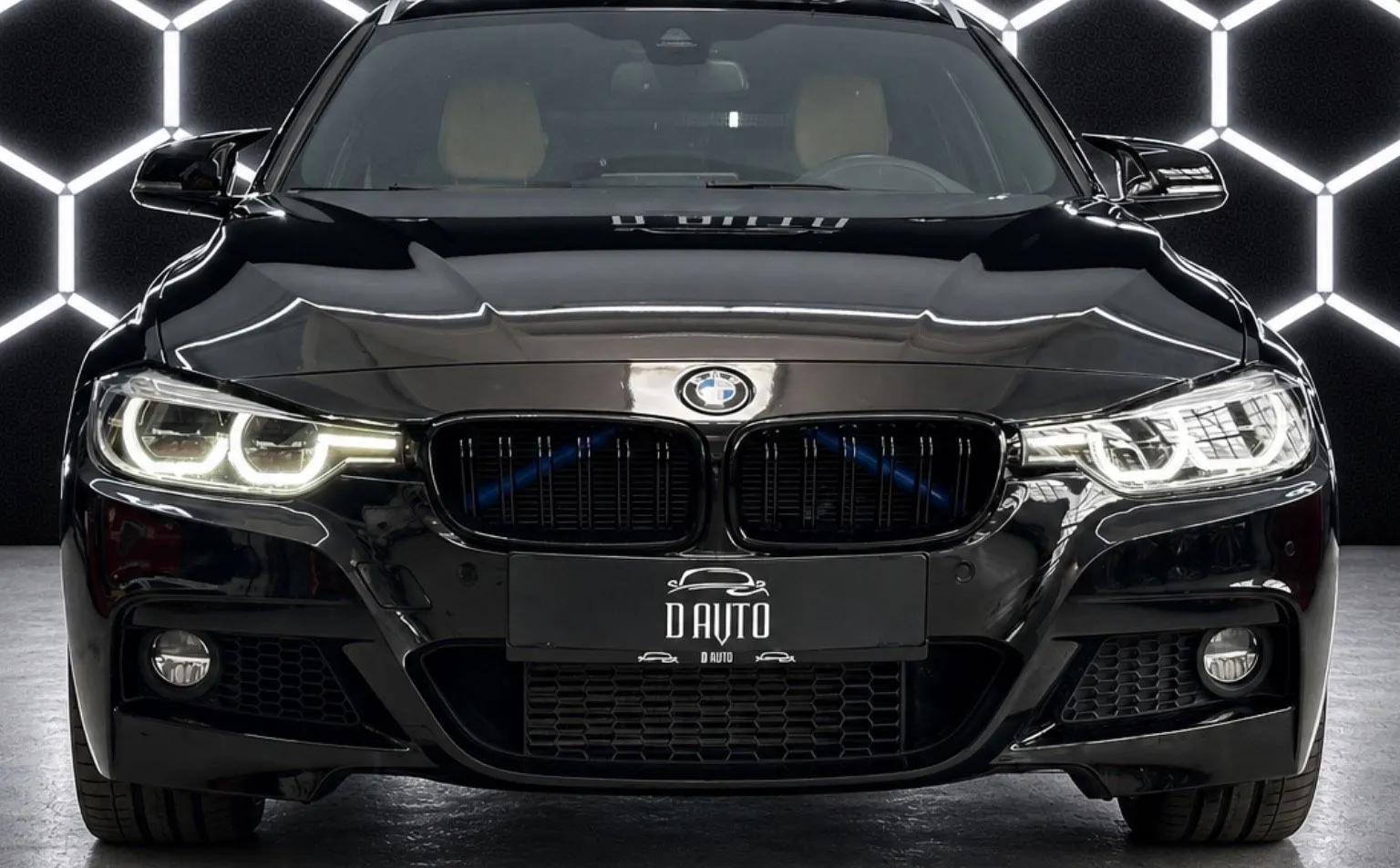 Zunanja slika - BMW serija 3 Touring: - serija 3  320d xDrive M Sport KAMERA+HUD+KEYLESS - 2