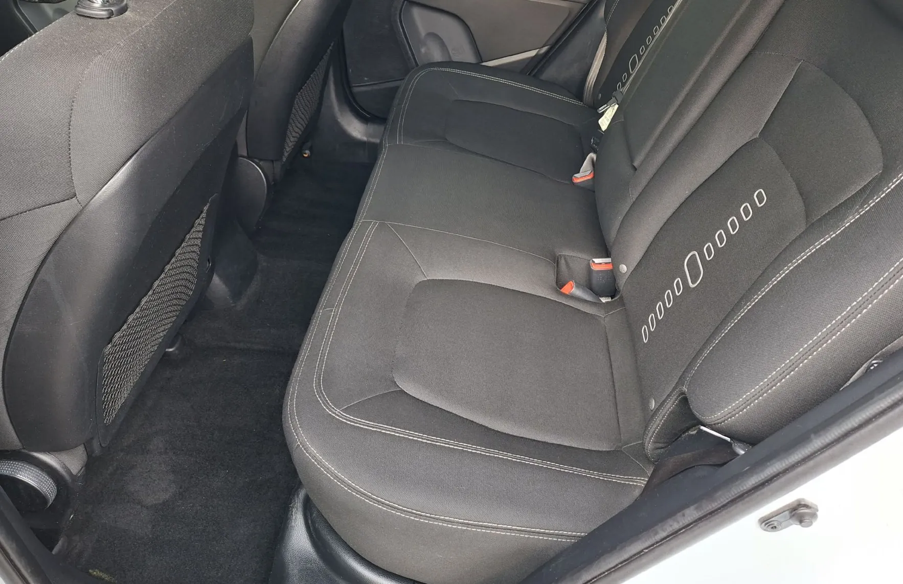Zunanja slika - KIA Sportage - 1.7 CRDi EX Urban - 9