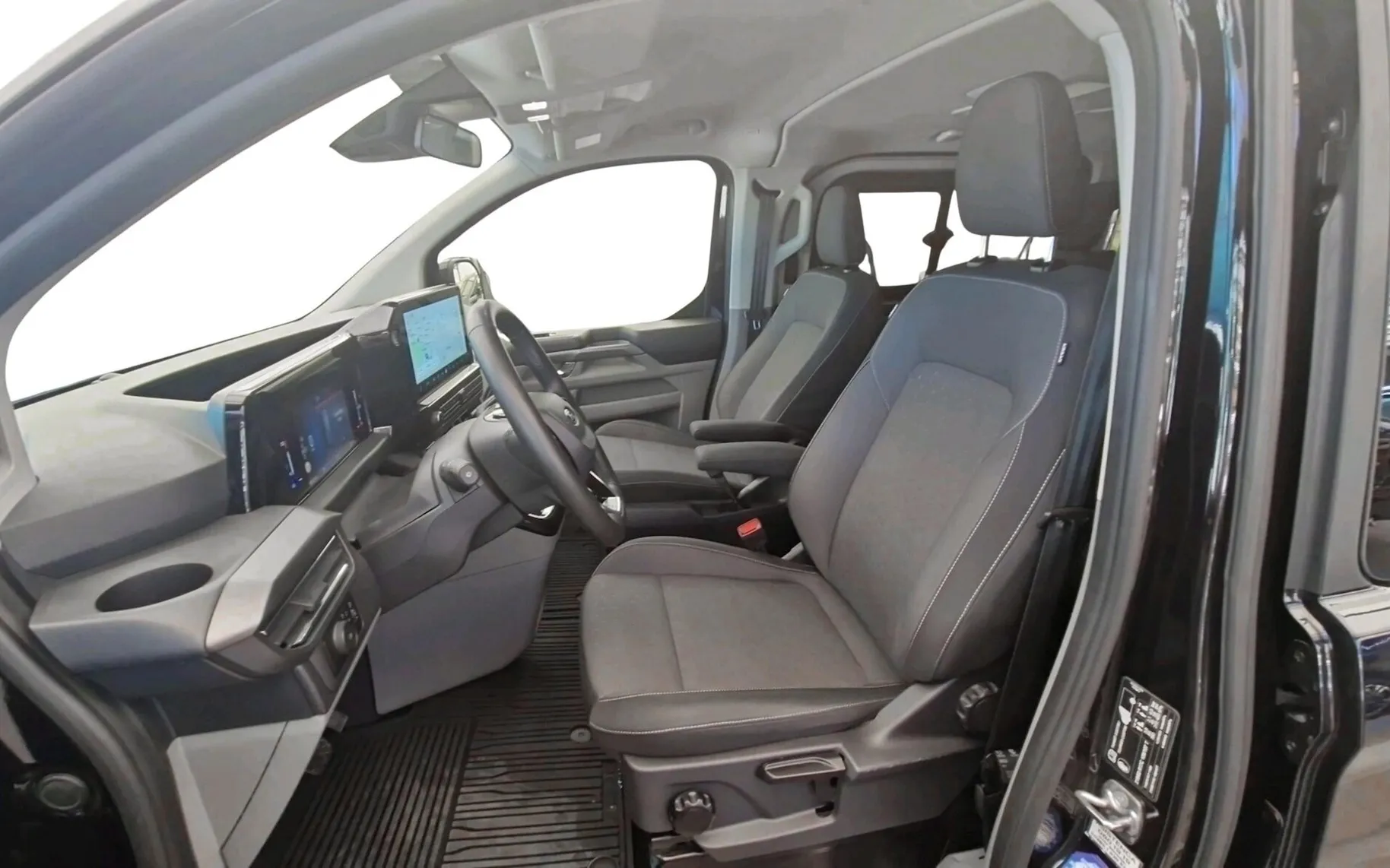 Zunanja slika - Ford Tourneo Custom - TITANIUM 2.0TDCI AVT8-L1H1-RADAR-LINE-BLISS-PREČNI - 5