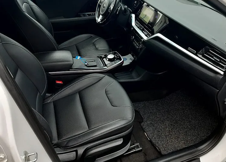 Zunanja slika - KIA Niro - EV 150 KW  204 KM  Motion 64kWh+1.LAST+SLO - 9