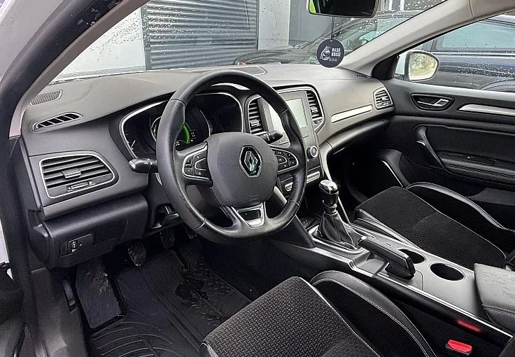 Zunanja slika - Renault Mégane - Megane Energy dCi 110 BOSE - 9