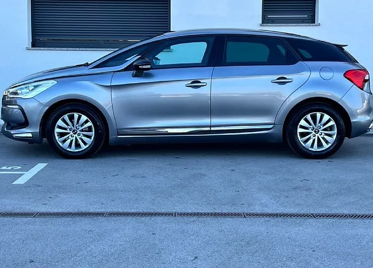 Zunanja slika - Citroën DS5 - KOT NOV+NAVI+PANORAMA+ALU+PDC... - 4