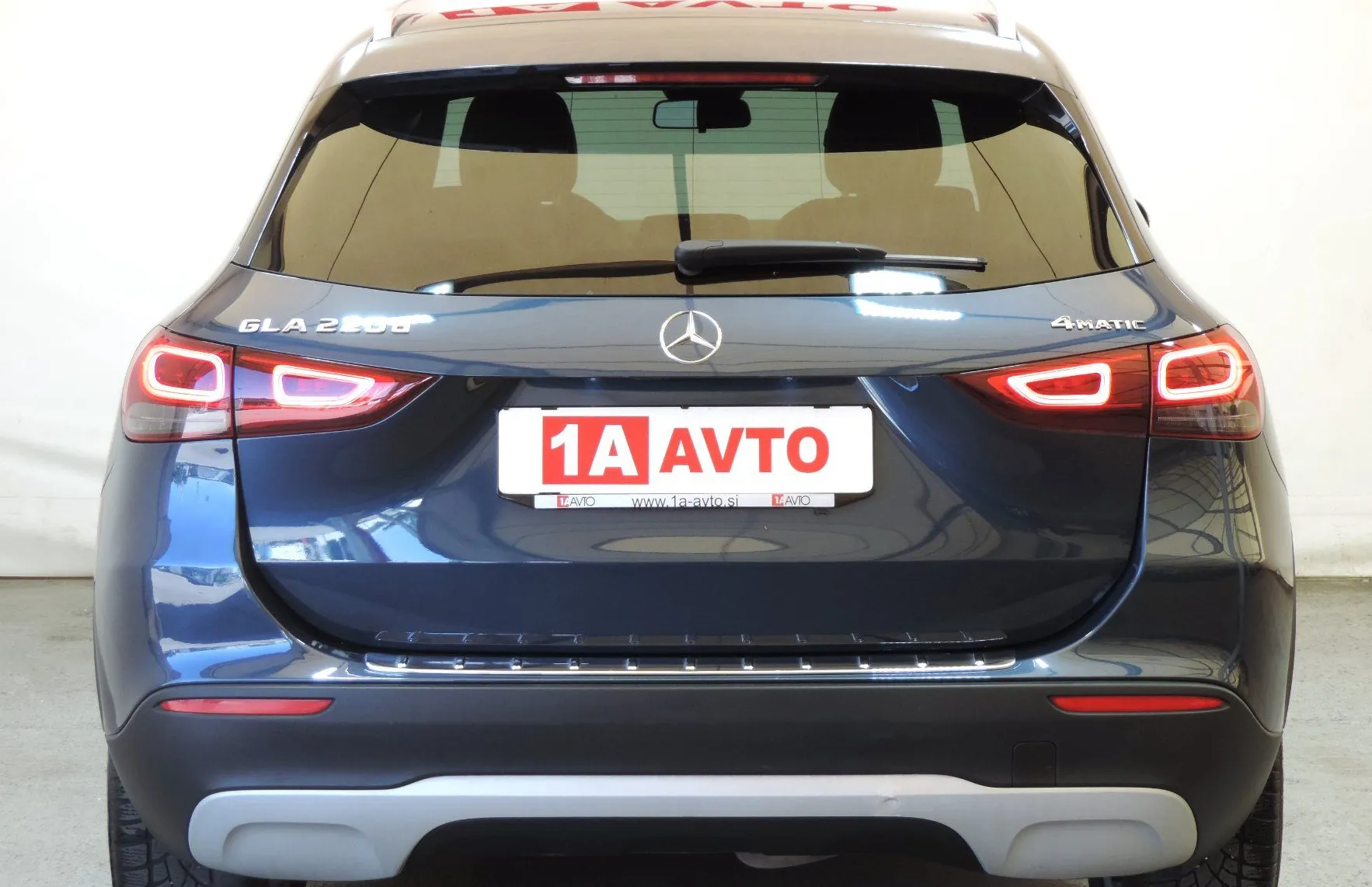 Zunanja slika - Mercedes-Benz GLA-Razred - GLA 220 d 4MATIC  Avt. KAMERA-USNJE-LED... - 6