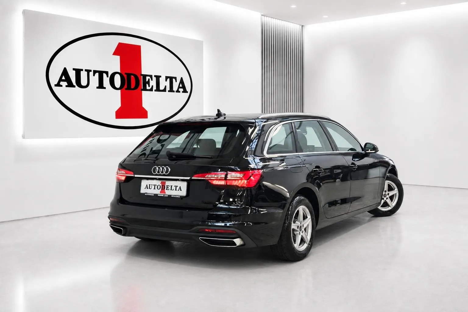 Zunanja slika - Audi A4 Avant - 30 TDI S tronic - 3
