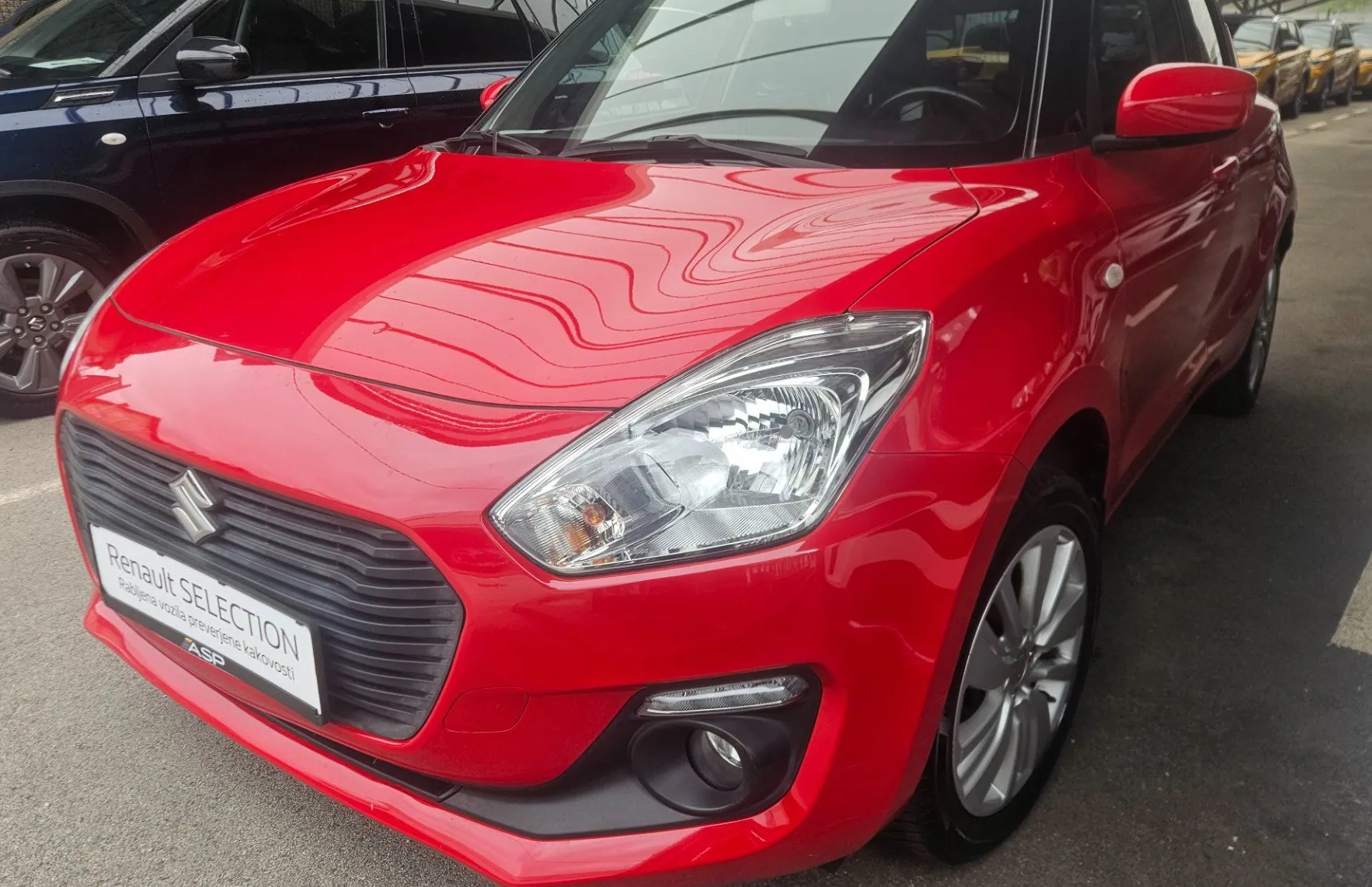 Zunanja slika - Suzuki Swift - 1.2 VVT AllGrip Premium - 1