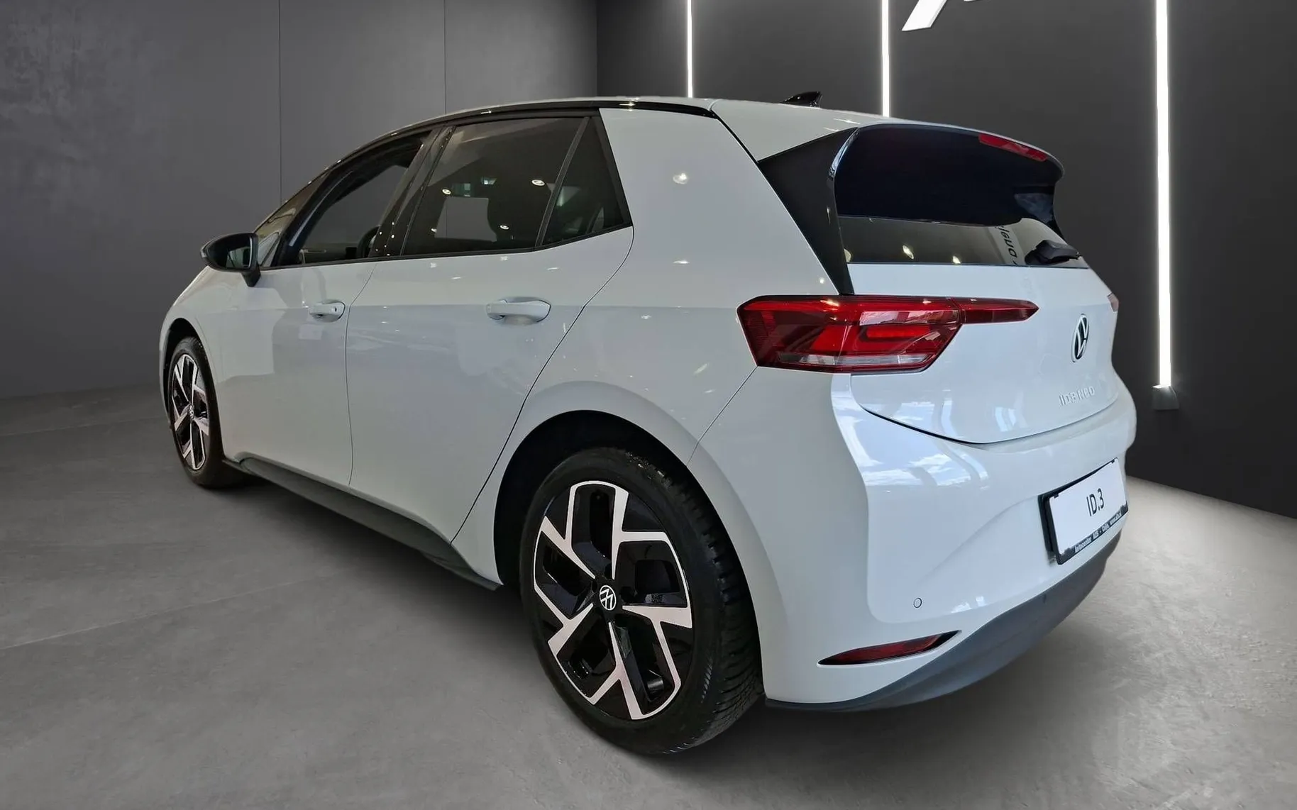 Zunanja slika - Volkswagen ID.3 - Neo Active 58 kWh - 4