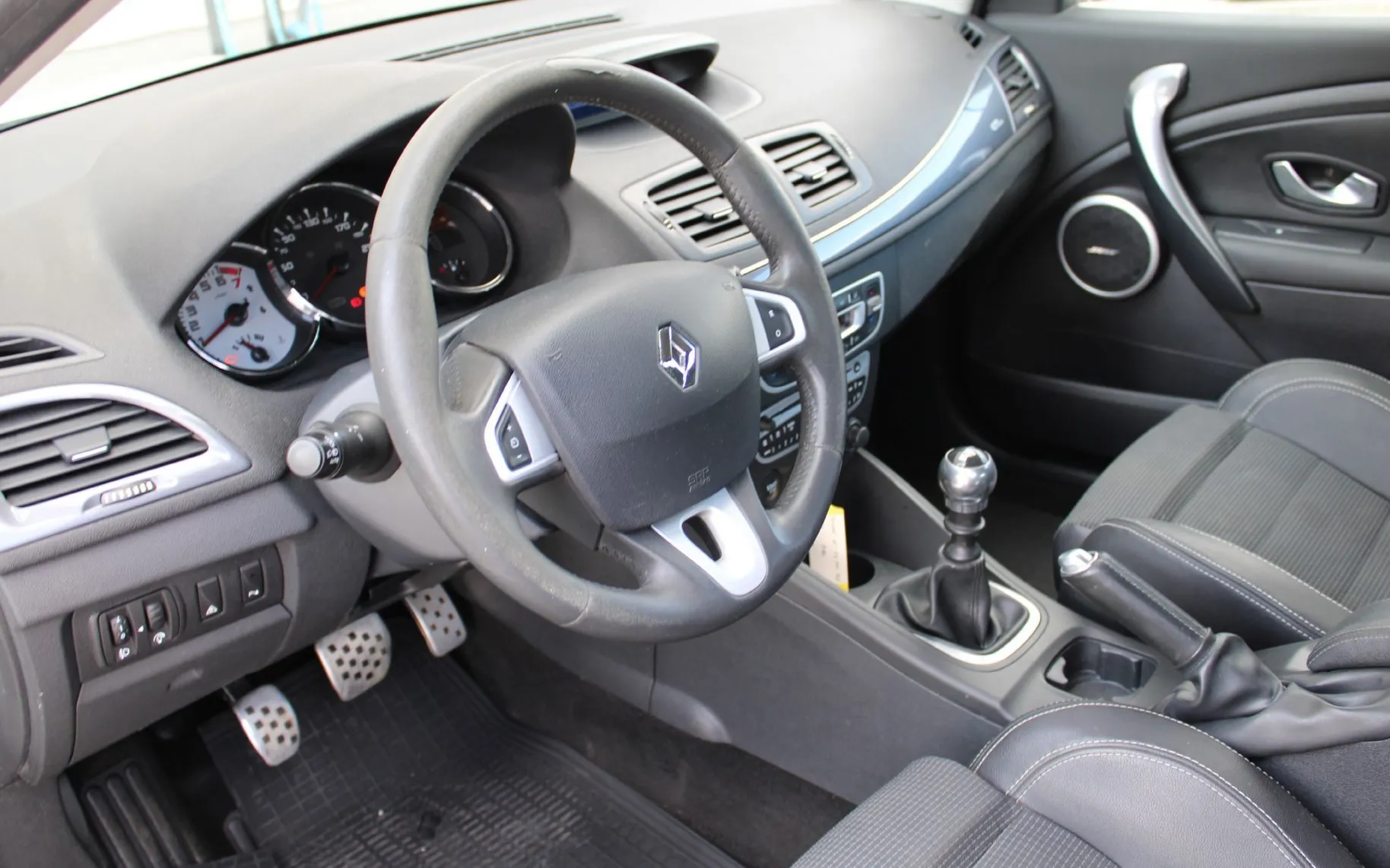 Zunanja slika - Renault Mégane - Megane GT-Line 1.6 16v - 7