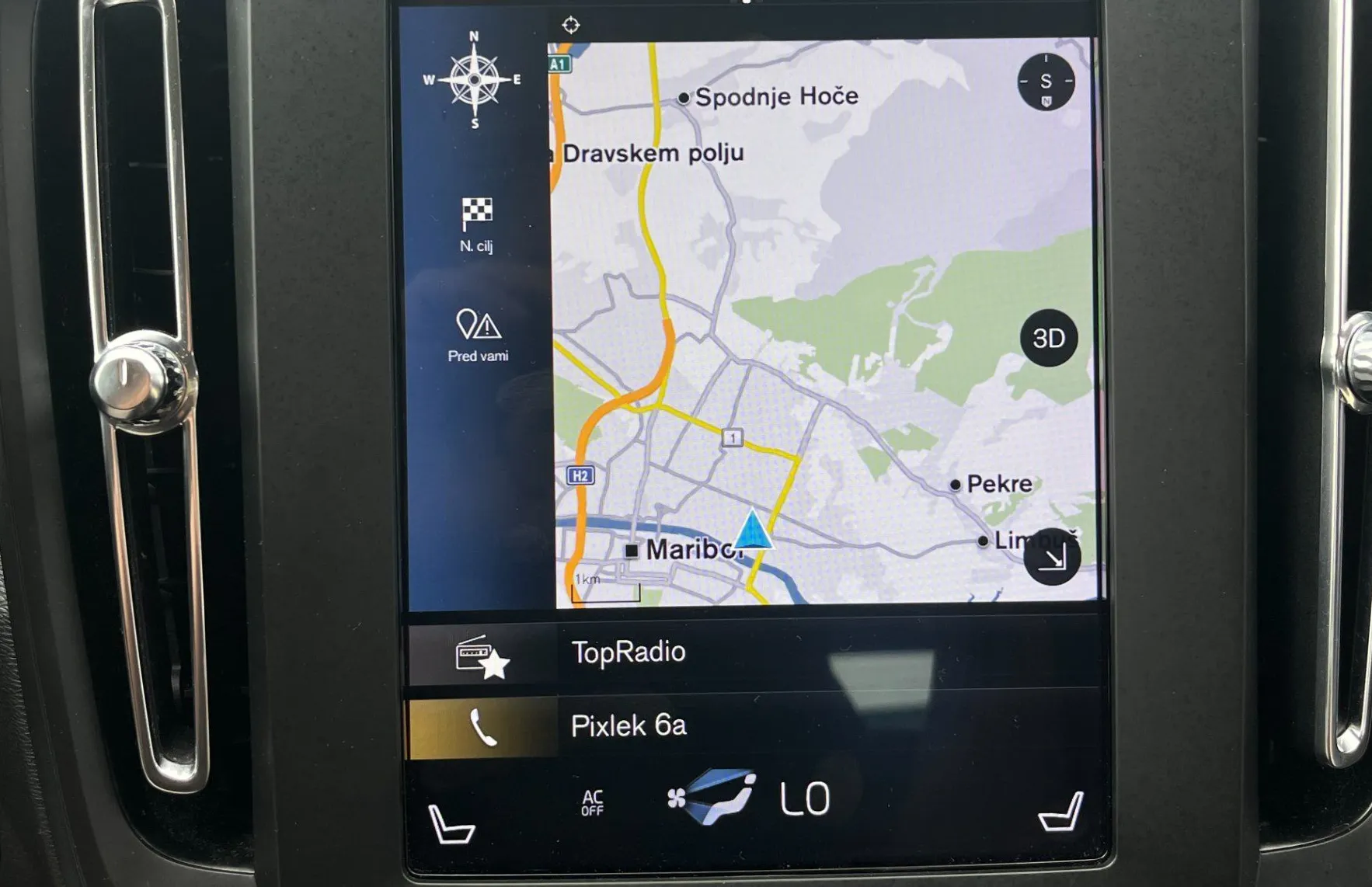 Zunanja slika - Volvo XC40 - T3 Momentum Avt. ACC. LED. NAVI. VZR. KAM. - 16