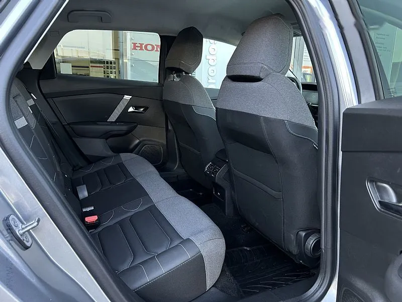 Zunanja slika - Citroën C4 - 1.2 PureTech 130 SHINE | SLO | 1. LASTNIK - 23