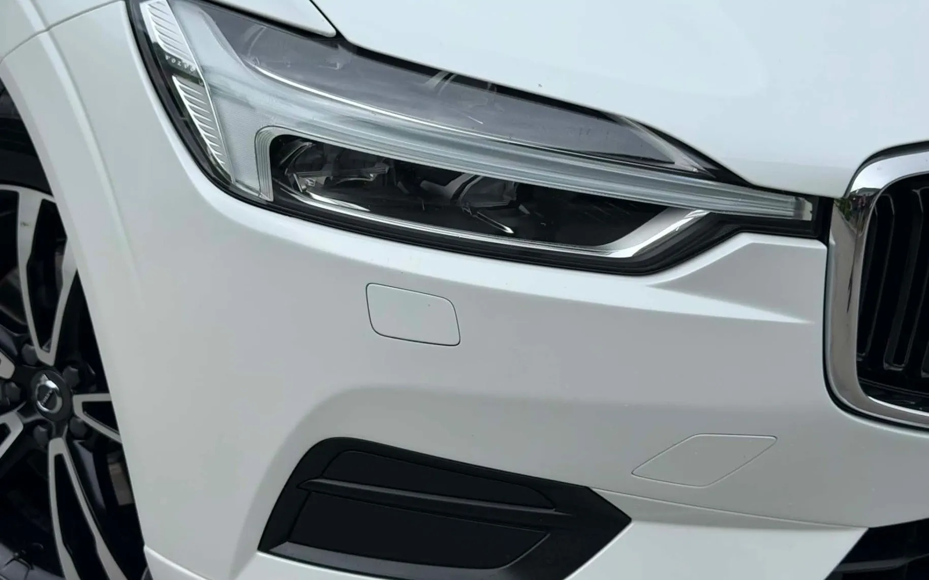 Notranja slika - Volvo XC60 - D4-4X4-AUT-PANORAMA-FUL LED-LIZING ZA TUJCE- - 8