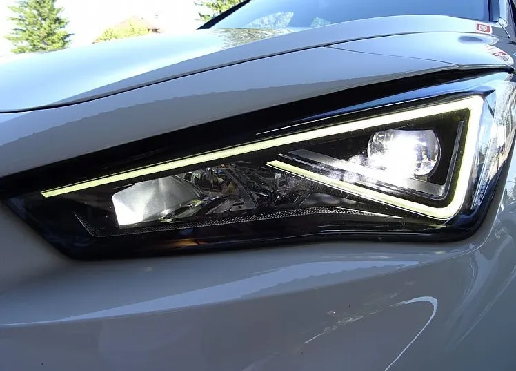 Zunanja slika - Cupra Formentor - 1.5 TSI 150KM - KOT NOV - NAVI - KAMERA - - 17