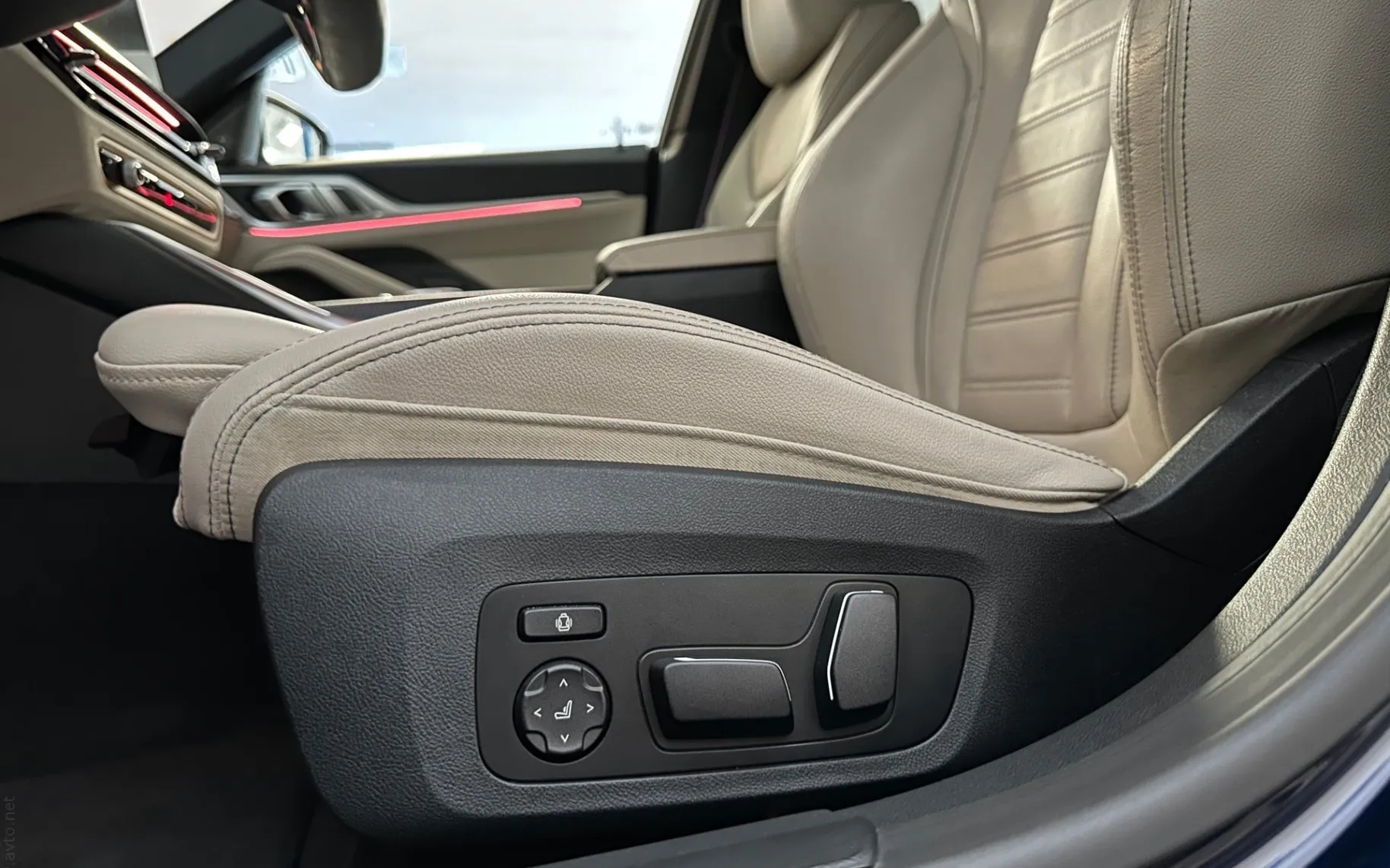 Notranja slika - BMW serija 4 Gran Coupe: - M440i xDrive |ACC|360K|HUD|Memory|HarmanK|R19| - 10