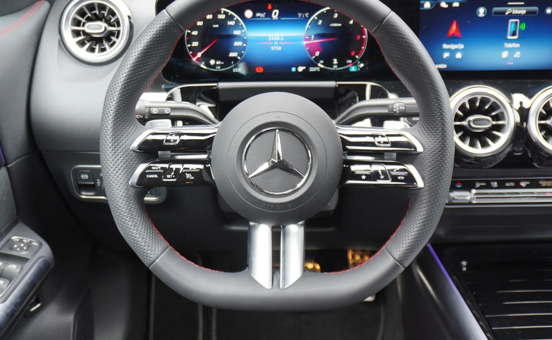 Zunanja slika - Mercedes-Benz GLA-Razred - GLA 200 d AMG Line Avt. - 8