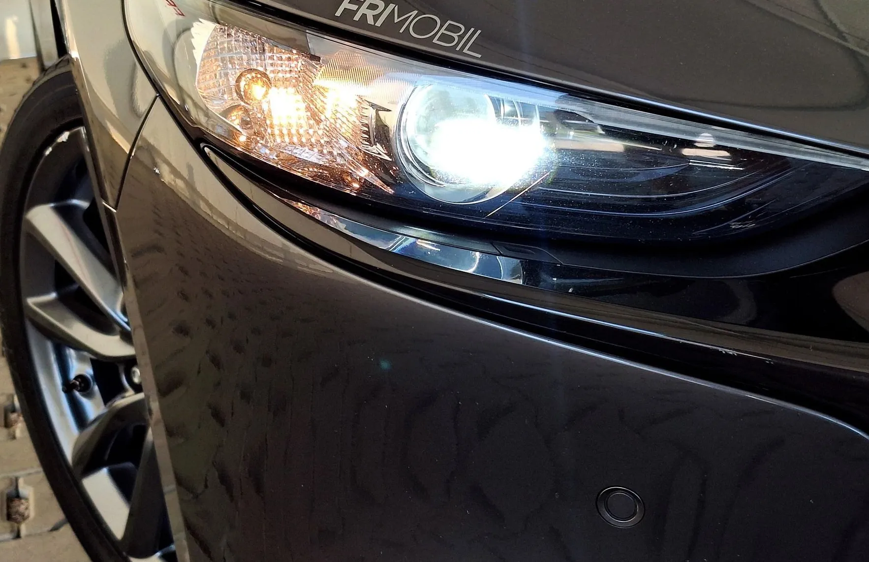 Zunanja slika - Mazda Mazda3 - Plus•KAM360•BOSE•XENON•MEMORY•HEAD-UP•ALU18COL• - 5