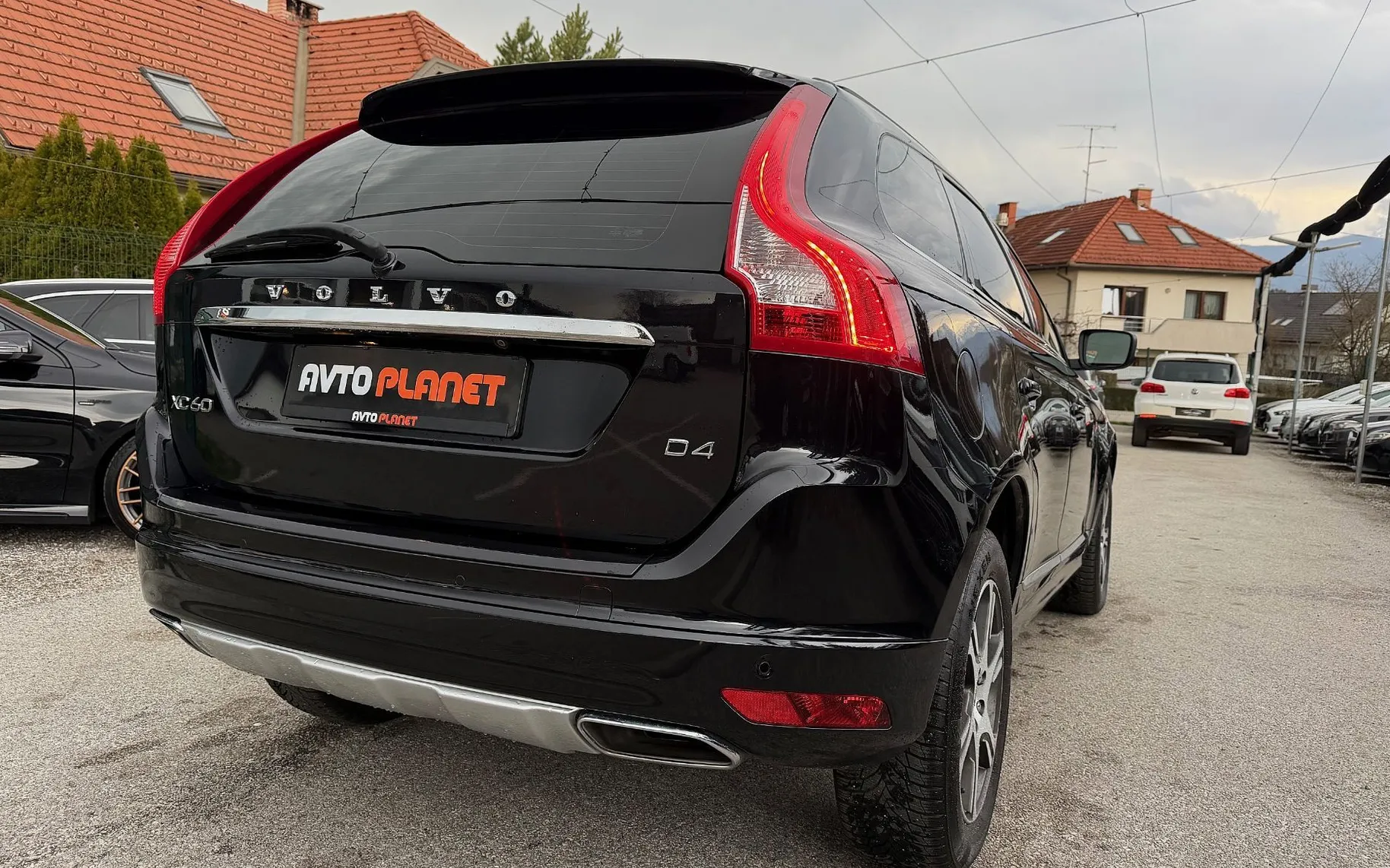 Zunanja slika - Volvo XC60 - D4 Summum AUT. LED XENON ACC NAVI BLS VIRTUAL - 6