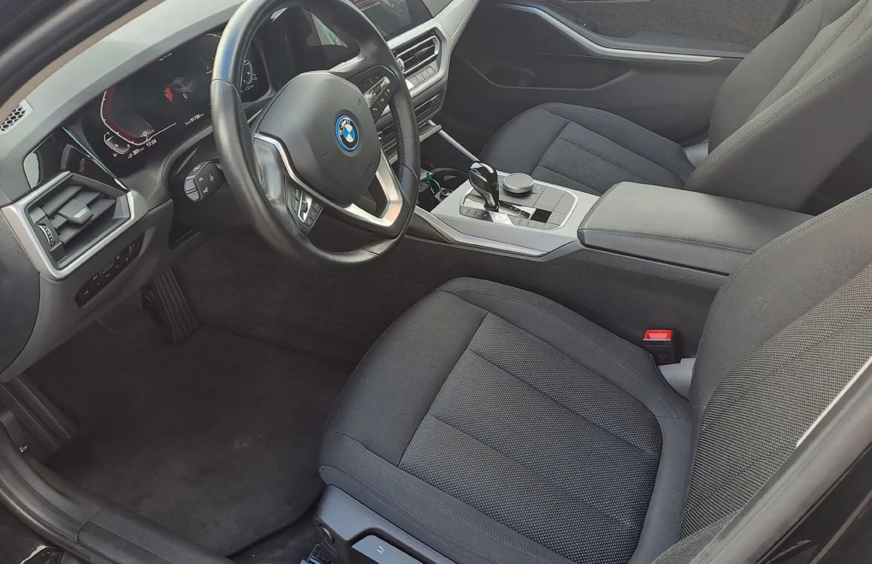 Zunanja slika - BMW Serija 3 - : 320E  A T - 3