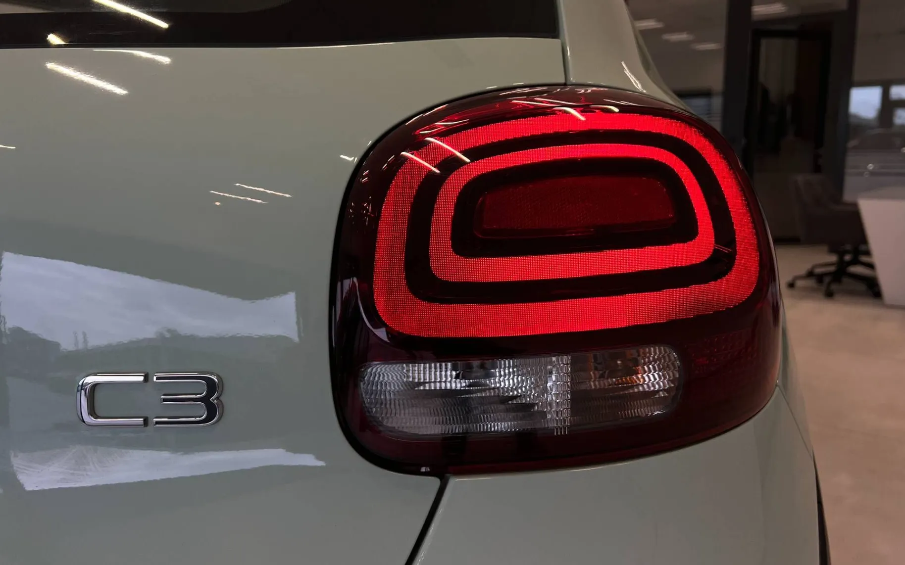 Zunanja slika - Citroën C3 - 1.2-1.LASTNIK-JAMSTVO-LED-TEMP-BT-MINT-OBROK 80€ - 19